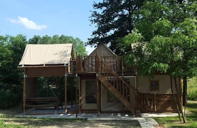 Camping du Lac* - Perched Cabin 4 Rooms 6 People