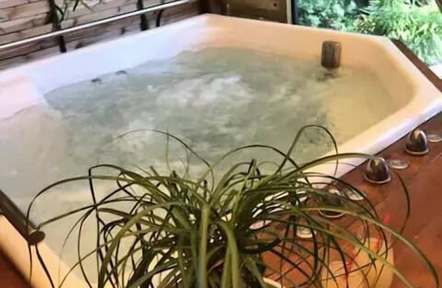 Camping Flower Les Mijeannes* - Canvas Bungalow 3 Rooms 4 People Without Sanitary