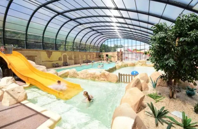 Camping 5 étoiles - Piscine - eebdbh