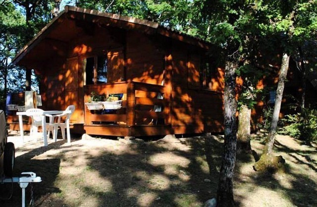 Camping La Truffière *** - Chalet 3 Rooms 4 People