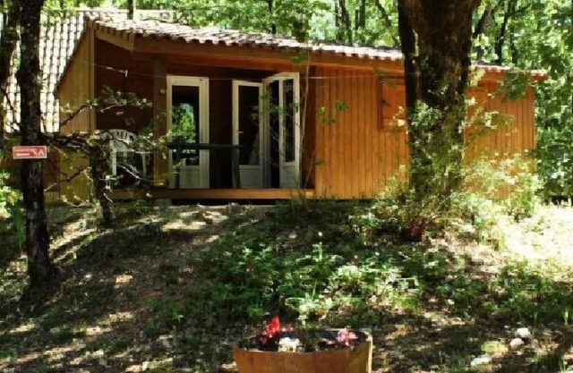 Camping La Truffière *** - Chalet 2 Rooms 2/4 People