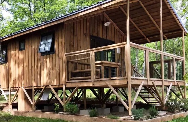 Camping La Truffière*** - 2 CABINS LINKED BY A WALKWAY WITH AN EXCEPTIONAL VIEW (1 cabin for 5 and 1 cabin for 3)