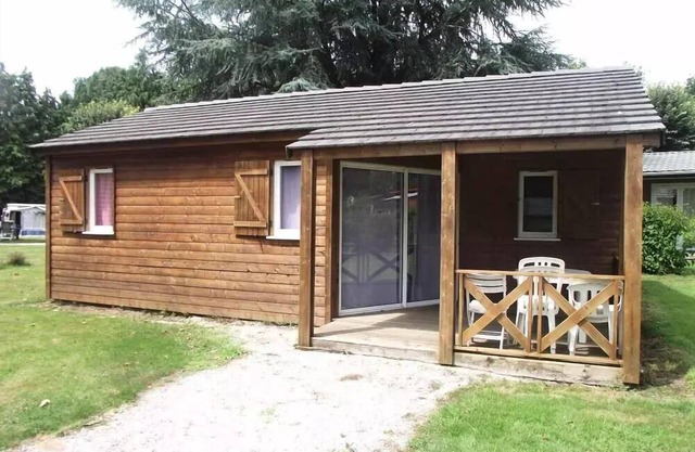 Camping Le Clos du Blavet * - Chalet Fabre 6 persons