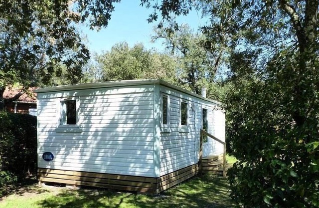 Camping Le Martinet Rouge *** - Mobile home 3 rooms 6 people Garden