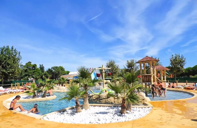 Camping Le Sainte Marie* - Mobile home Cosy TV Clim 3 Rooms 4 persons