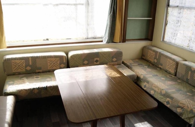 Camping le Roc del Rey** - Vintage 3-room mobile home for 4/6 people