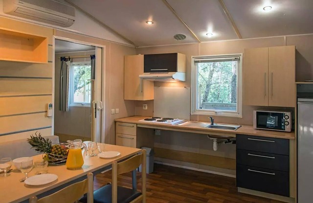 Camping Le Sous Bois * - Mobile home IRM 3 rooms 4 people PMR Air-conditioned
