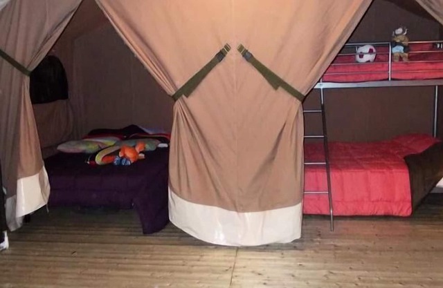 Camping les Calquieres**** - Lodge Victoria 3 Rooms 5 People Without Sanitary