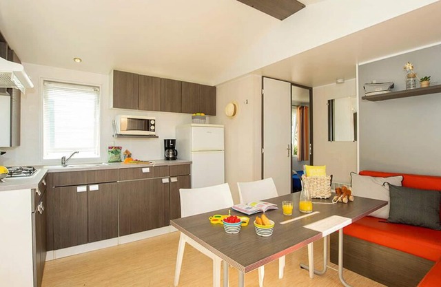 Camping les Fontaines *** - Classic Mobile Home 4 rooms 6 people