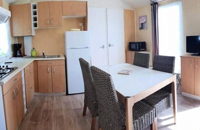 Camping les Marguerites*** - Mobile home Confort 3 rooms IRM 4/6 people