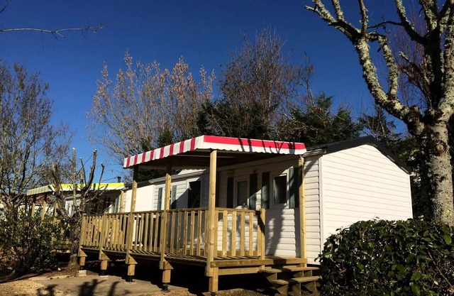 Camping les Poutiroux * - Résidence Mobile Confort terrasse semi-couverte 5 personnes