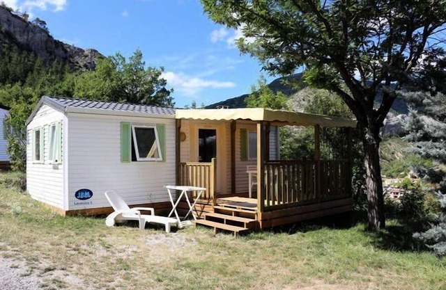 Camping les Princes d'Orange* - Cottage Family Classic 3 rooms 4 people Air-conditioned Garden View