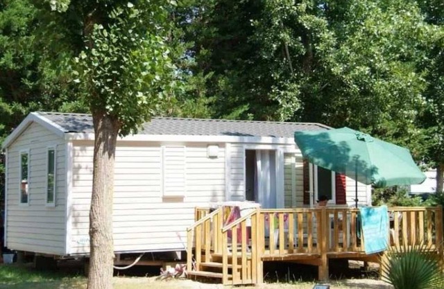 Camping - Piscine - ccagegd