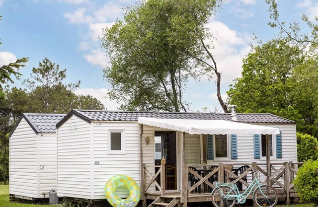 Camping Romanée Le Campiotel des Dunes * - Comfort Mobile Home 3 Rooms 4 People + TV