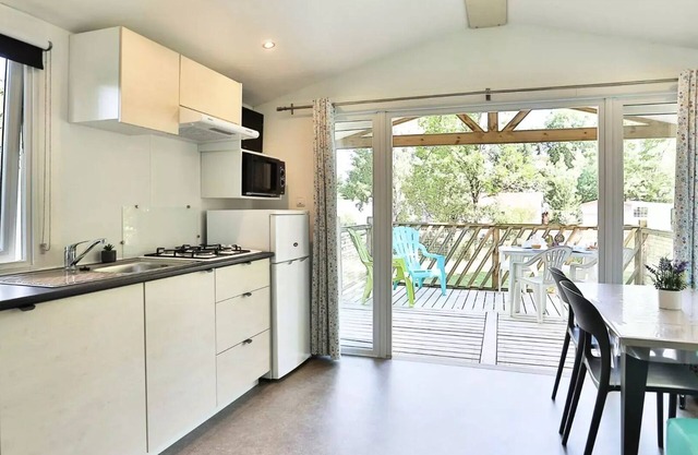 Camping Ushuaïa Le Parc de La Grève * - Mobil Home Amour Blanc 3 Rooms 4 People + TV