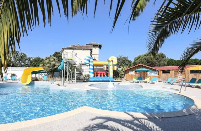 Camping Ushuaïa Le Parc de La Grève * - Mobil Home Amour Blanc 4 Rooms 6 People + TV