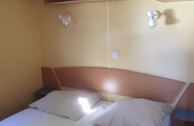 Campsite Les Casteillets * - Mobil-home Standard 24 m2 - 2 bedrooms 4 people