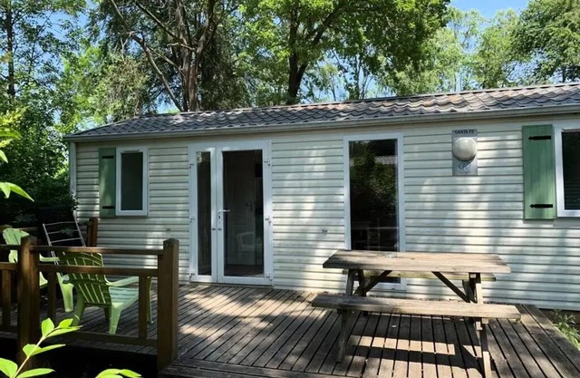 Campsite Le Pré des Moines * - Mobile home CERFEUIL + 2 bedrooms 2 to 6 people - 2 people included in the price