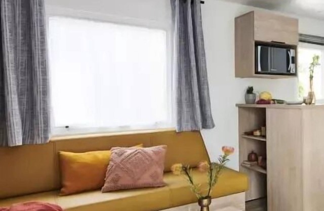 Campsite Le Pré des Moines * - Mobile home ACANTHE + 2 bedrooms 2 to 6 people - 2 people included in the price