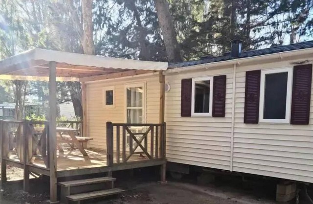Campsite Le Sainte Marie * - EMERAUDE - 24m2 - 2 bedrooms - TV - COVERED TERRASS - 1 VEHICLE INCLUSIVE 4 persons