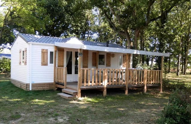 Campsite Le Sainte Marie * - DIAMANT - 28m2 - 2 bedrooms - TV - air conditioning and mosquito nets - 1 VEHICLE INCLUSIVE 5 persons