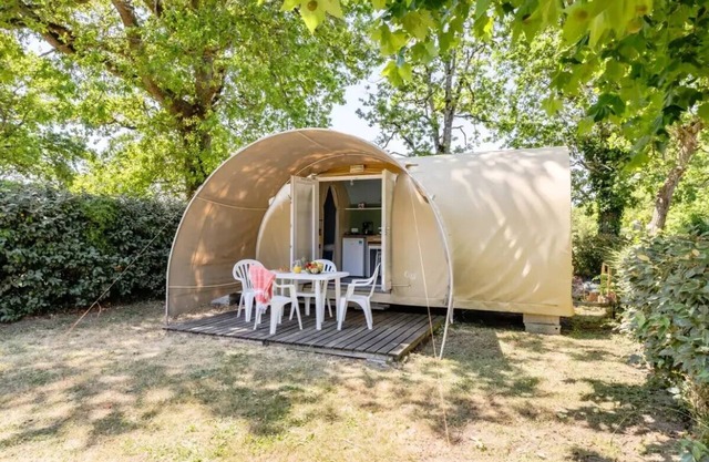 Campsite maeva Escapades Le Bois Joli * - Bungalow Coco Sweet 3 Rooms 4 People Without Sanitary