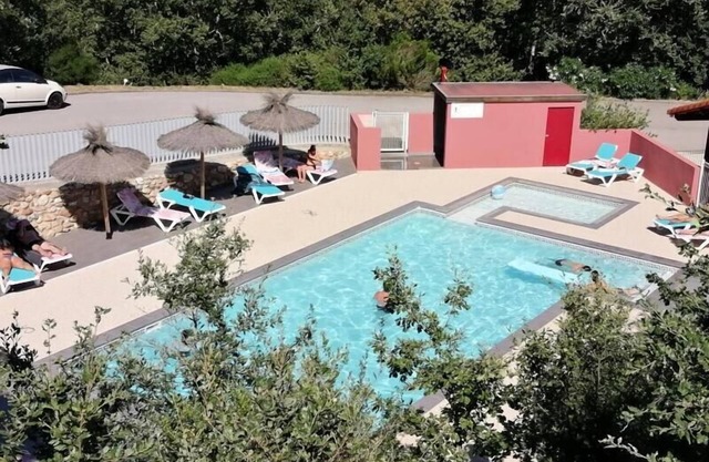 Campsite Mas Llinas* - Nature Chalet 3 Rooms 4 People without sanitary facilities