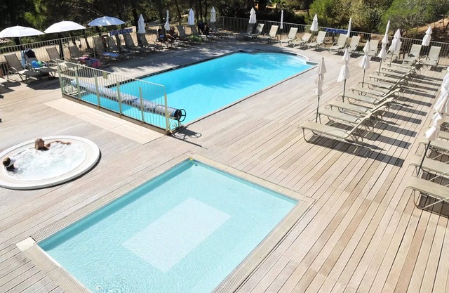Campsite Residential La Pinède * - Baltimore PREMIUM-2 bedrooms 40m2- *Clim, terrace, TV* 6 persons