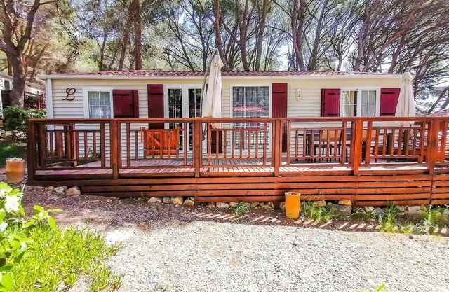 Campsite Residential La Pinède * - Blueberry3 PREMIUM- 3 bedrooms 40m2- *Clim, terrace, TV* 6 persons