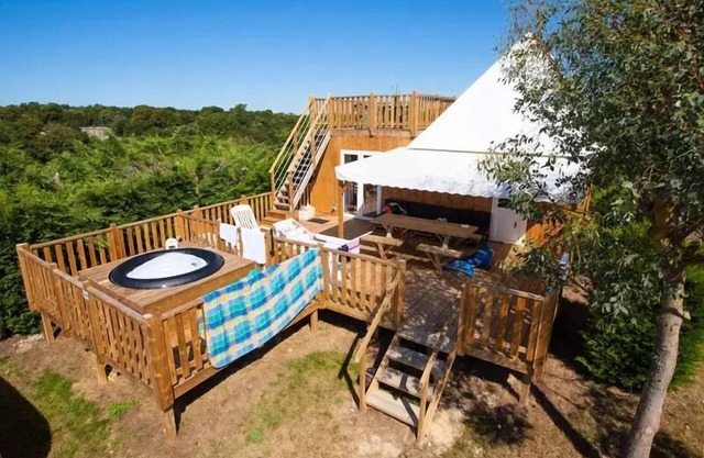 Campsite Village de la Guyonnière * - Zen Spa 3 Rooms 4 people Air-conditioned