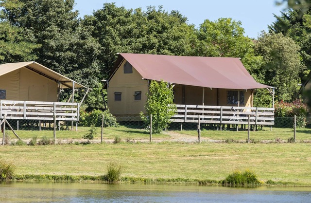 Campsite Village de la Guyonnière * - Safari Lodge 4 Rooms 8 People