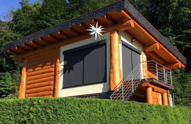 Canadian Log Cabin Comfortable holiday residence