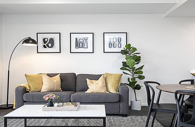 Canberra Chic is a Luxurious One-bedroom apartment near Canberra's CBD