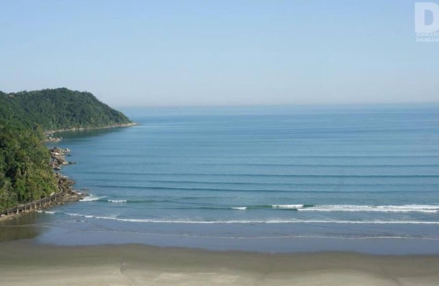 Canto do Forte apartment 50 meters from the beach 2 bedrooms, living room, balcony, kitchen.