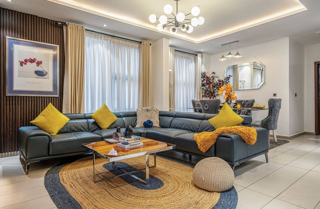 Cantonments - Charming 1 Bedroom w/Pool View & Gym & Private Balcony