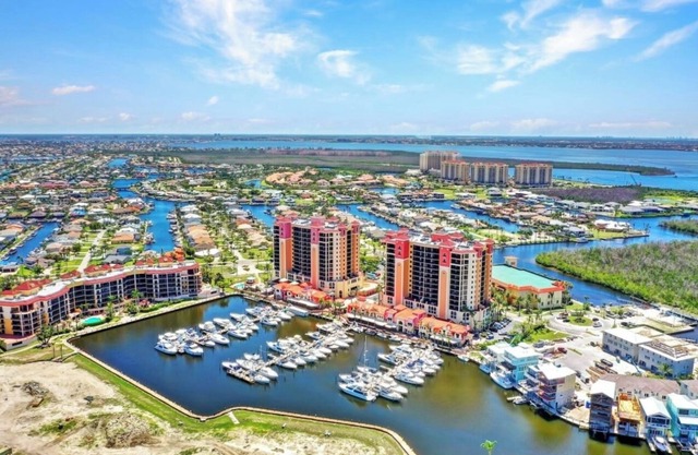 Cape Harbour 12th floor condo! 'Low Season' Rates start at 950/week!