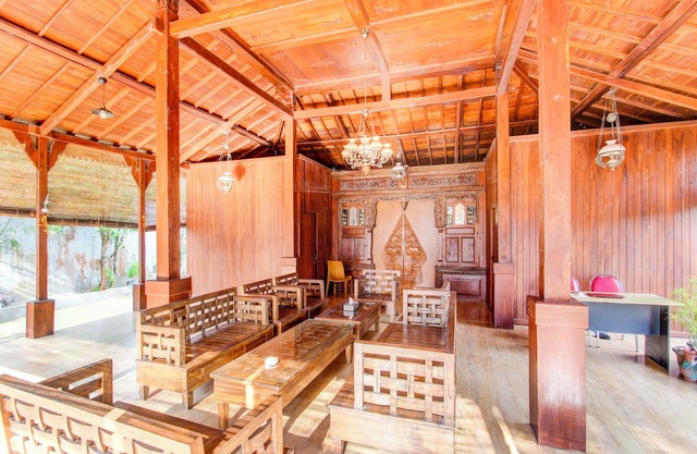 Capital O 93842 Jowo Segoro ResortNearPantai Sepanjang