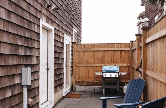 Captains Quarters