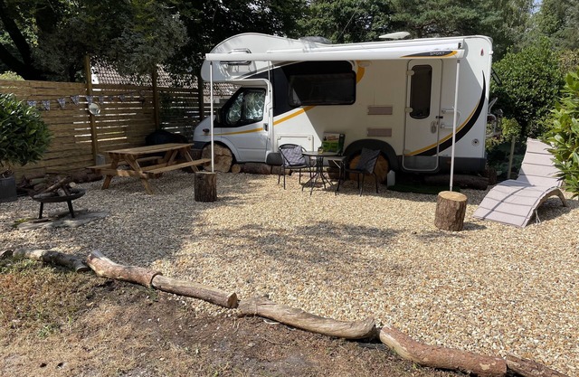 Captivating 2 bed motorhome in Wareham