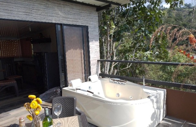 Captivating 4-bed Chalet Las Casitas en el Aire