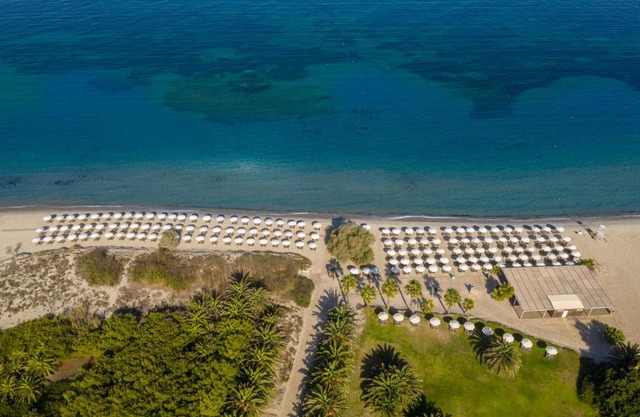 Caravia Beach Hotel