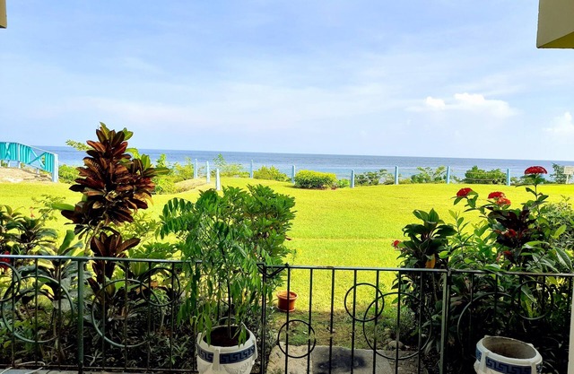 Carib Water Front CONDOMINIUM Ocho Rios