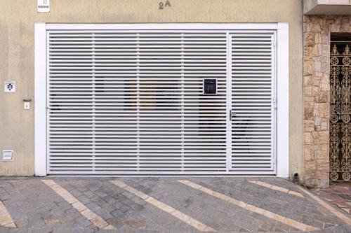 Casa 3 dormitorios, garagem e portão Automático no Tatuapé