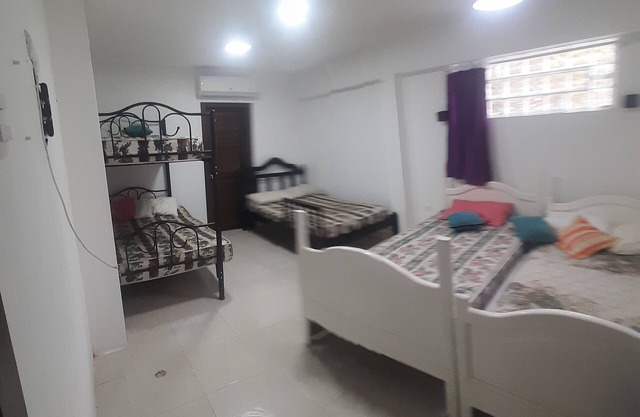 Casa acogedora, tranquila para pasar en familia, cerca al mar