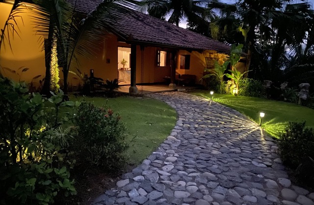 Casa Alta- Beachfront House with Incredible Ocean Views!