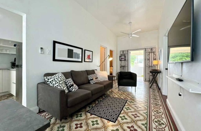 Casa Azola I | Perfectly located Boutique Apt.