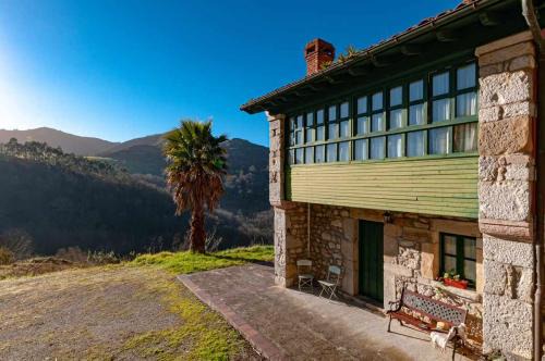 Casa Begoña-Situada en Sardedo, Ribadesella