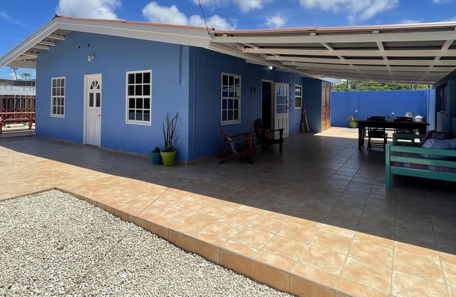 Casa Biba Dushi - 3 bedroom cottage - Live like a local!