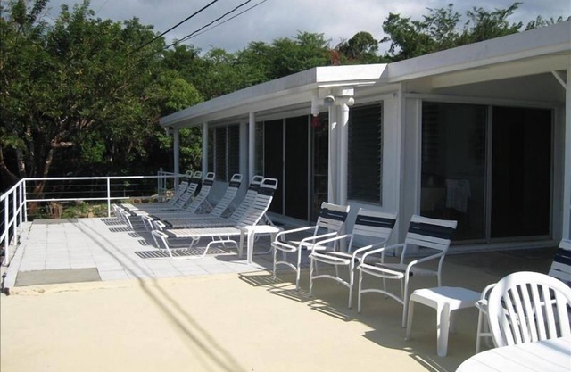 Casa Blanca - Spacious and Gracious Water Island Villa