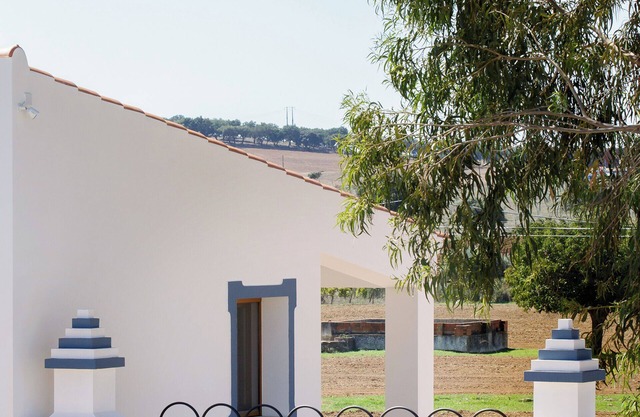 CASA DA HORTA PEQUENA Refuge of tranquillity. Nature reveals all its beauty.